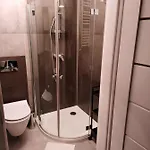 Kryształ A10, Garaż *