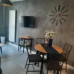Kryształ A10, Garaż Karpacz