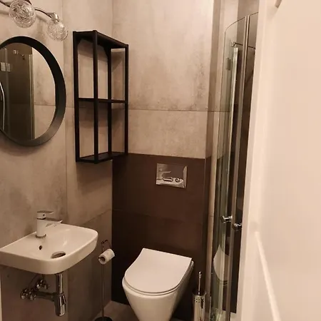 Apartment Krysztal A10, Garaz *
