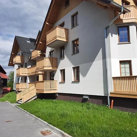 Apartment Krysztal A10, Garaz